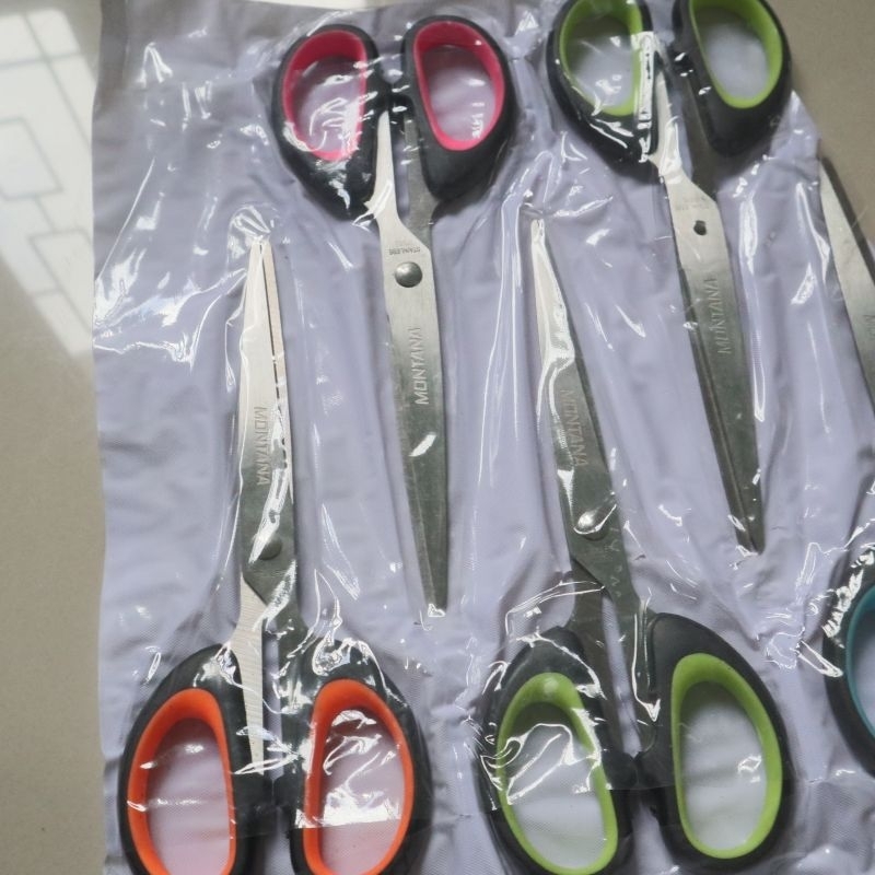 

Gunting montana STL 565 stainles panjang 16 cm