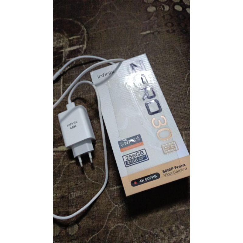 infinix zero 30 5g 12/256 Second like new