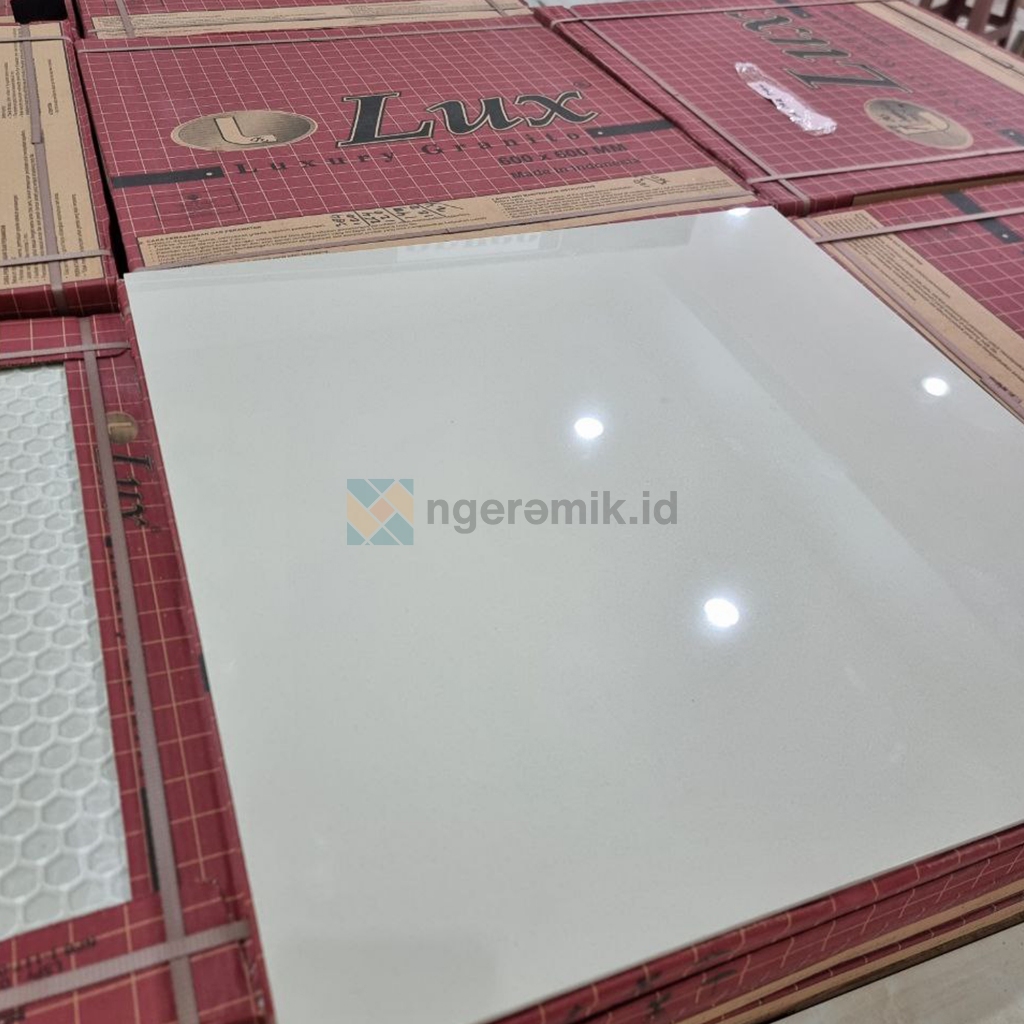 Granit Lantai 60x60 LUX Cream Polos 60x60 KW1 Granit Murah 60x60 Granit Cream Polos