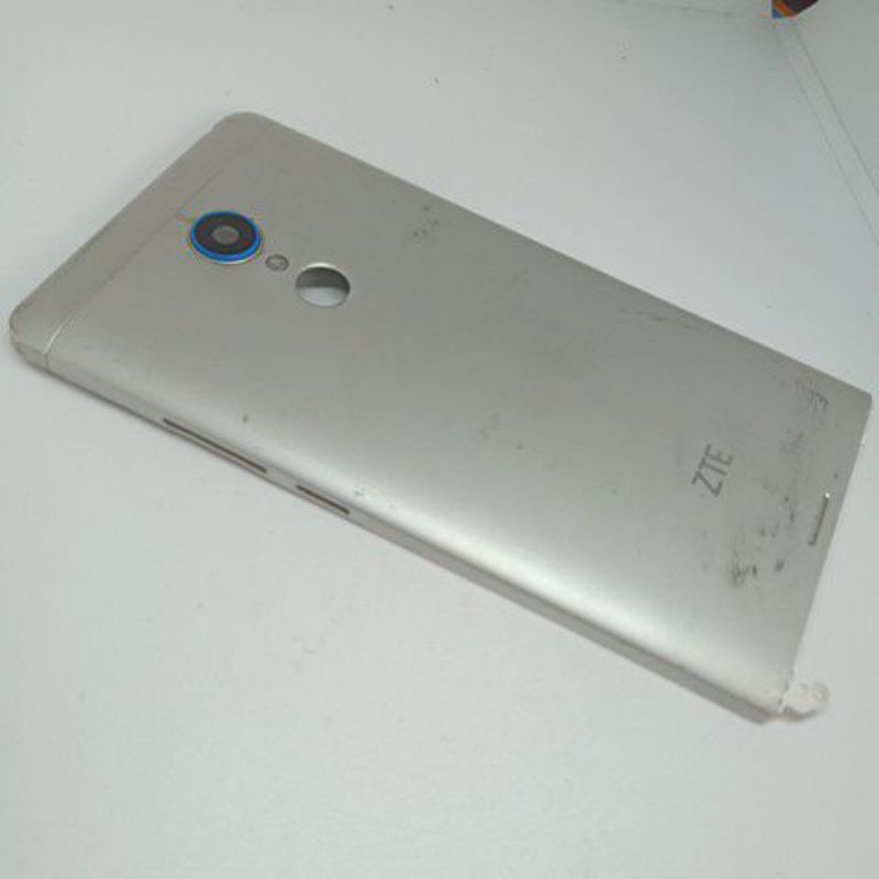 Backdoor Tutup belakang ZTE Blade A711 bekas Copotan sesuai foto