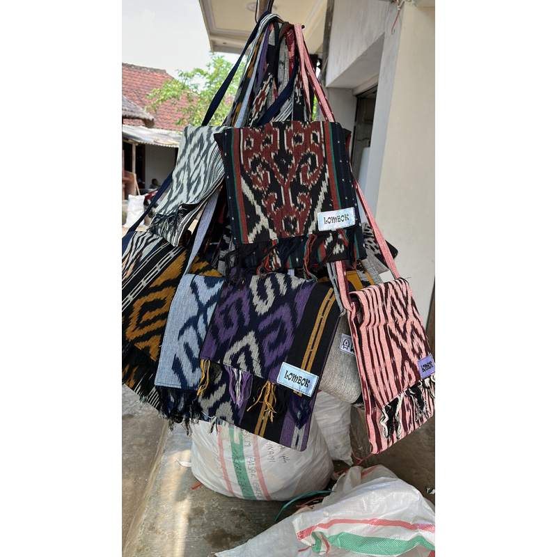 TAS TENUN LIPAT LOMBOK/MINI BAG TENUN LOMBOK