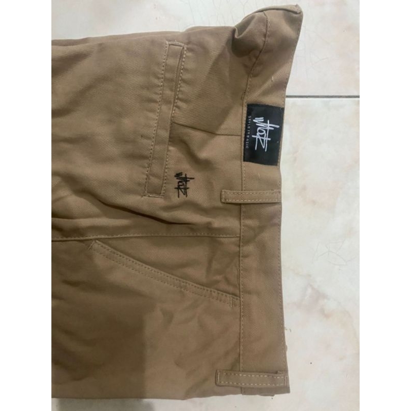 Motz Chino (Preloved)