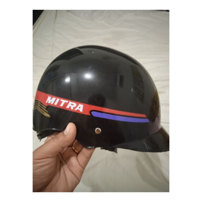 Helm Jadul Kiwi