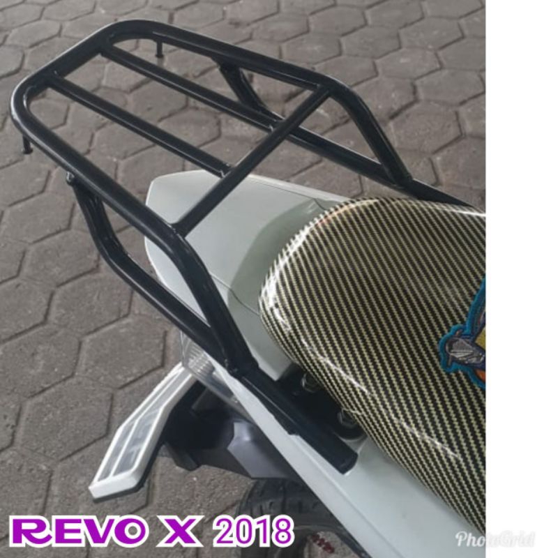 breket box motor revo x 2018