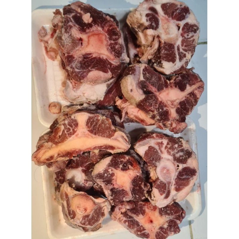 

Oxtail / Buntut Sapi Lokal Utuh Sudah Potongan Kemasan 500gr-1000Gr