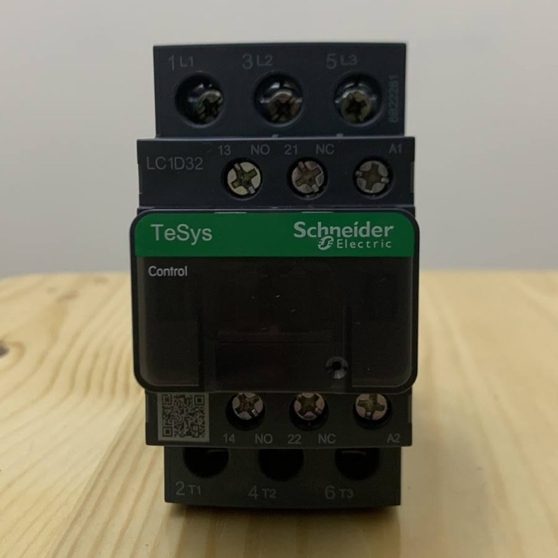 Kontaktor 3p 50a 15kW LC1D32 LC1D32M7 220V | LC1D32B7 24V | LC1D32D7 42V | LC1D32E7 48V | LC1D32F7 1