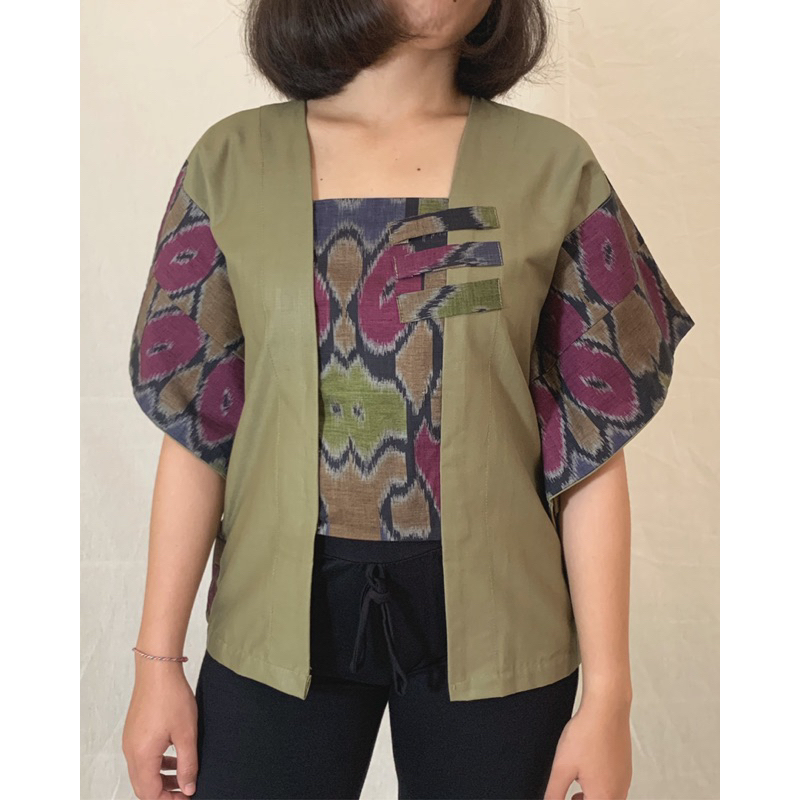 SAGARA Dinanti Blouse Wanita (Kombinasi Linen & Tenun Endek Bali)