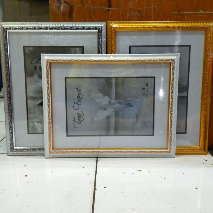 Bingkai Foto Ukir 12R Frame Foto Ukir 12R