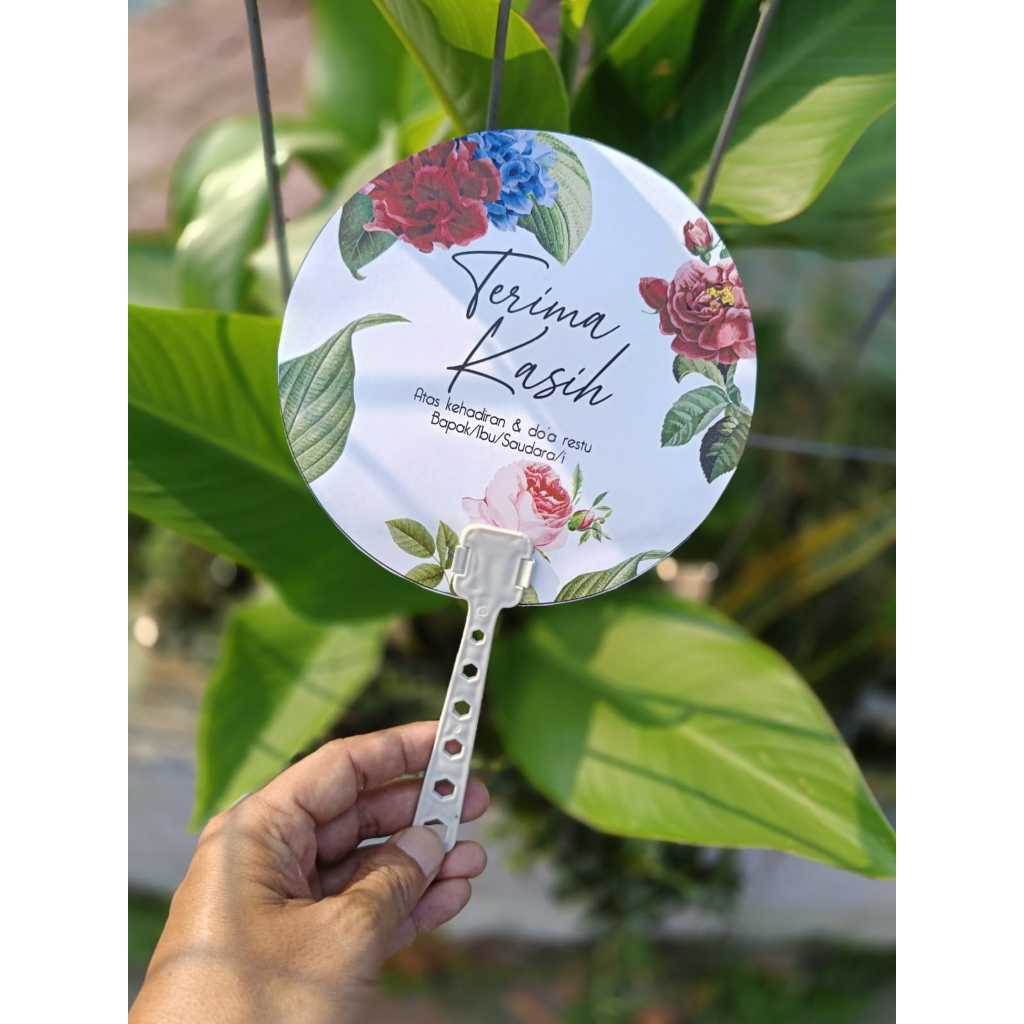 SOUVENIR PERNIKAHAN KIPAS WEDDING TEMA BUNGA SABLON NAMA ISI 50PCS