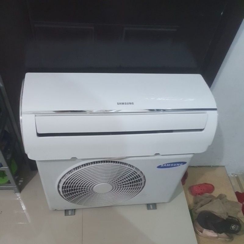 Second Ac Samsung 1/2PK ( Dingin Mantap)