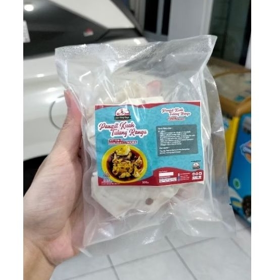 

Pangsit Kuah Tulang Rangu