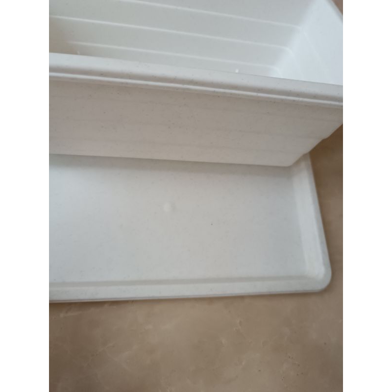 Pot Plastik Bunga Panjang Lion Star Trivetto ukuran S Tanaman Putih