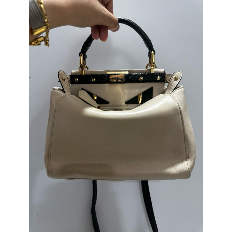 peekaboo monster top handle sling fendi