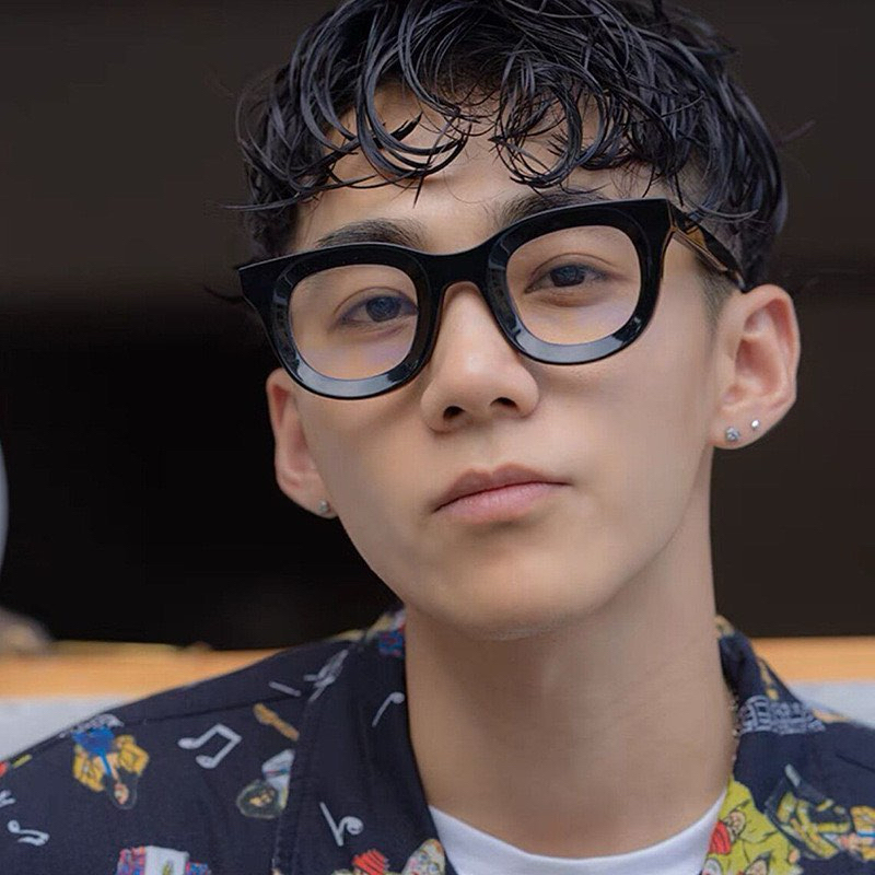 kacamata boldie bulat frame tebal gaya retro steampunk