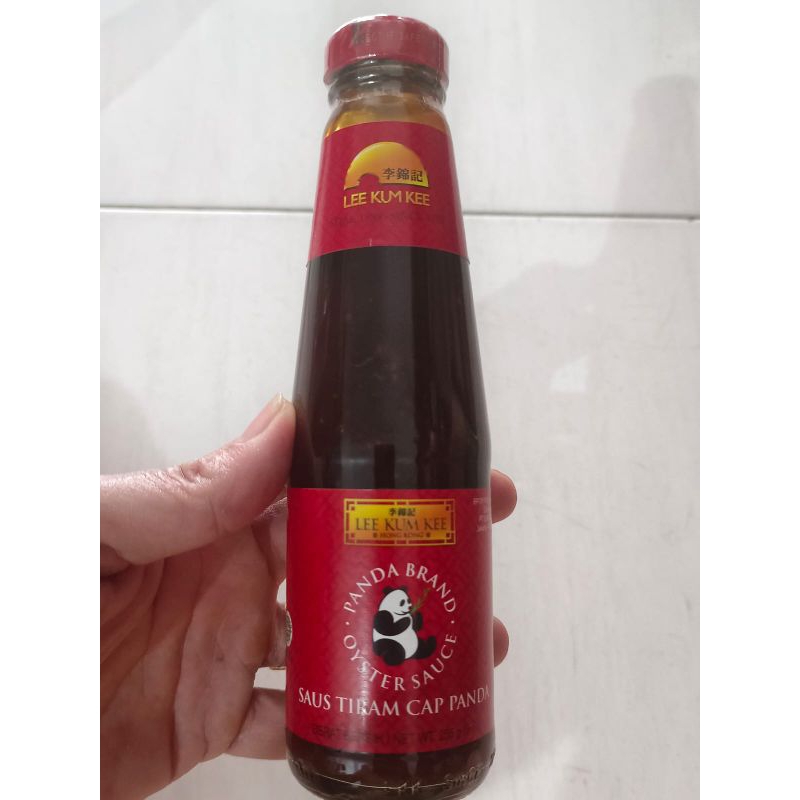 

saus tiram lee kum kee cap panda 256gram