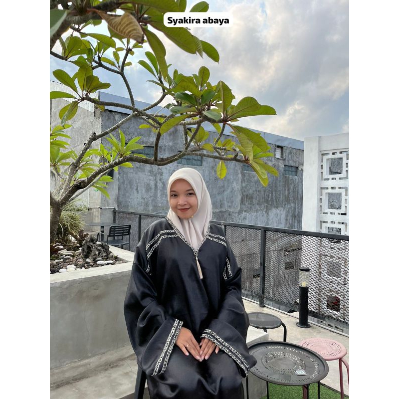 abaya shimer syakira