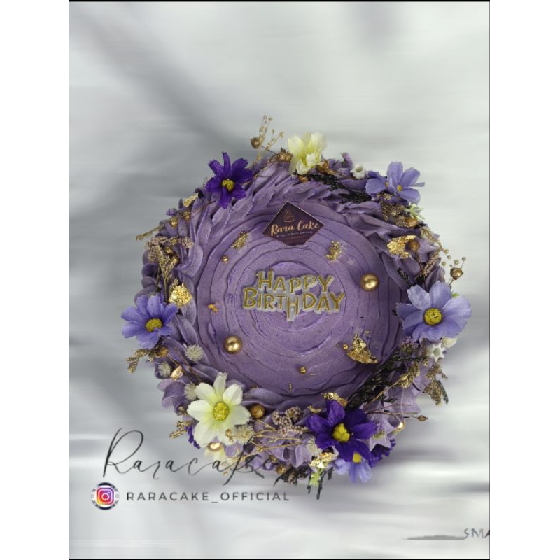 

birthday cake cantik nan elegan