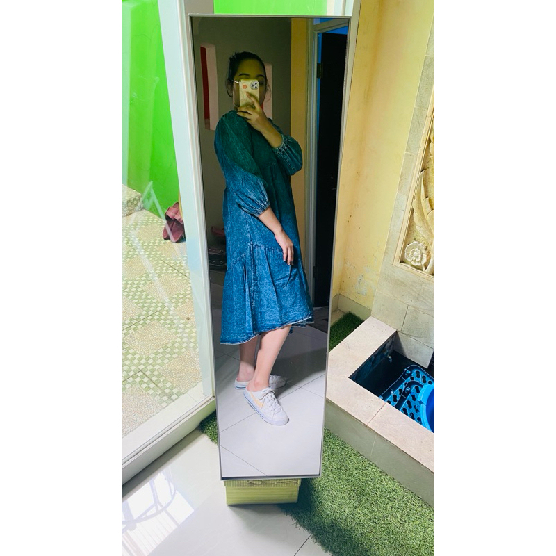 Preloved Dress Jeans