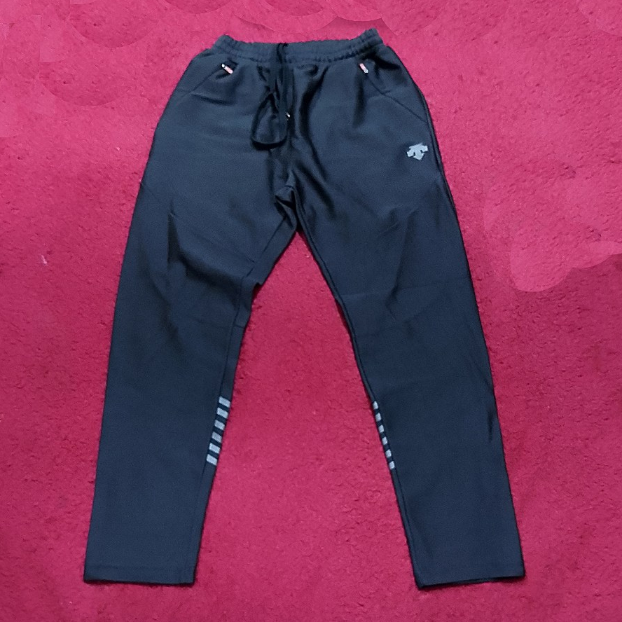 Celana Trackpant Descente Triathlon Size L (LP: 76-96 P: 102)