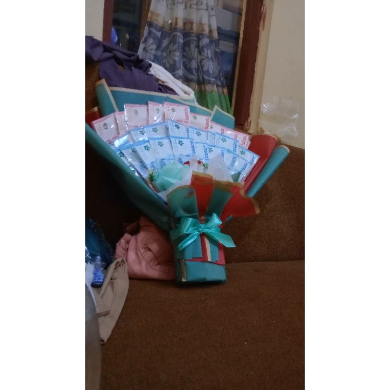 buket uang,,buket makan,,buket kerudung