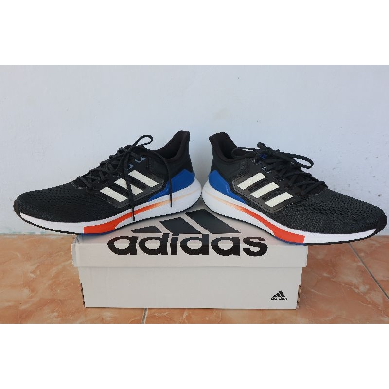 Sepatu Lari Running Adidas EQ21