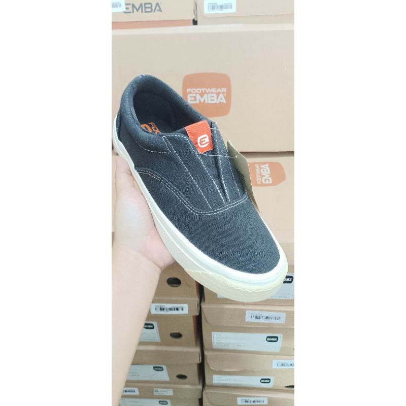 Sepatu Pria Slip On Emba