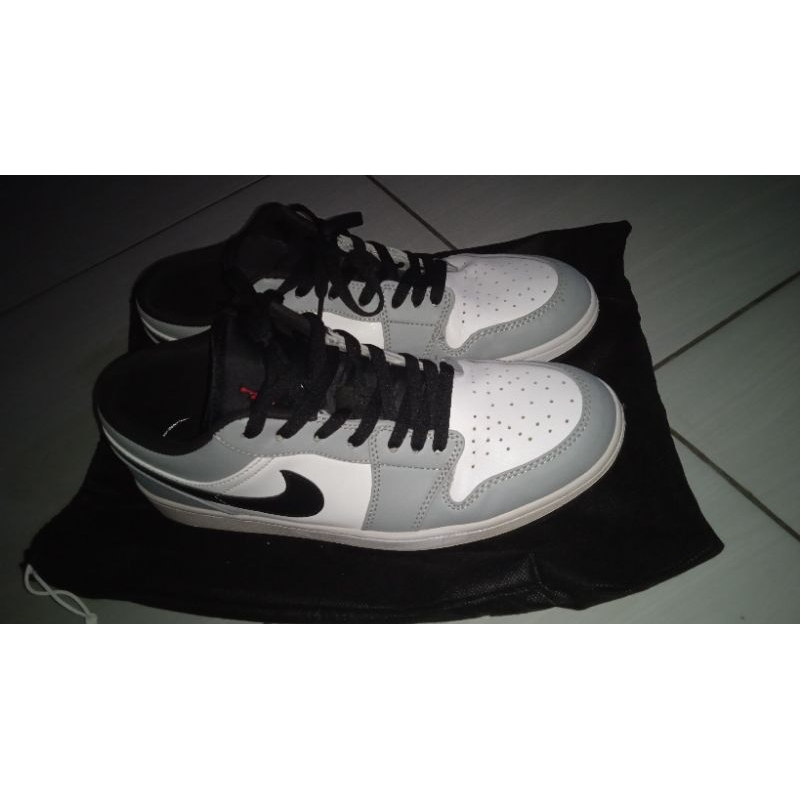 Nike AJ 1 smoke grey