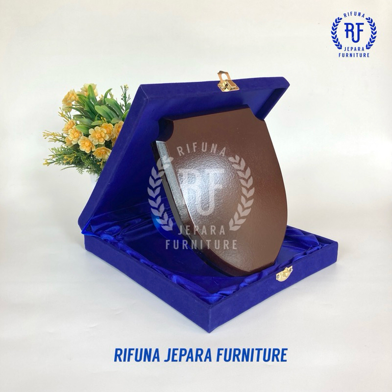 Plakat Kayu PERISAI Premium POLOS (SET KAYU + BOX) Satu Ukuran (15cm x 18cm) - BIRU