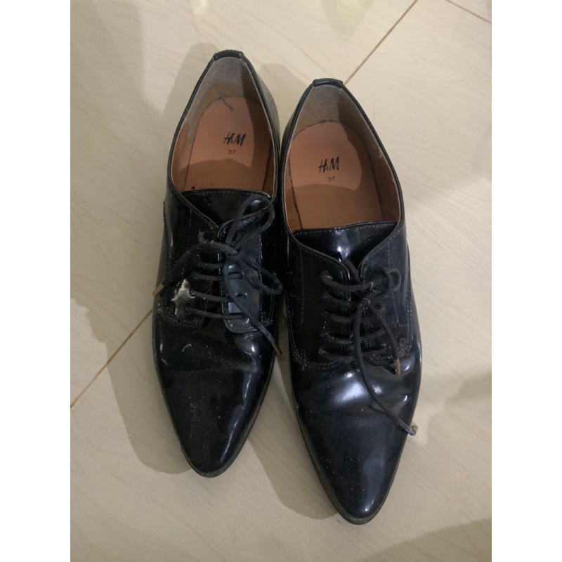 H&M / hnm not zara docmart shoes formal sepatu wanita bekas second pantofel flat