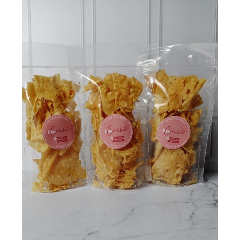 

1 kg kue bawang