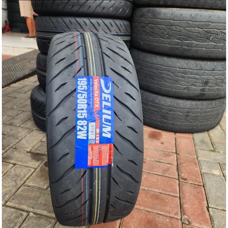 Delium Velocita DTX Ukuran 195/50 R15 - Ban Mobil Balap Semi Slick Road Race