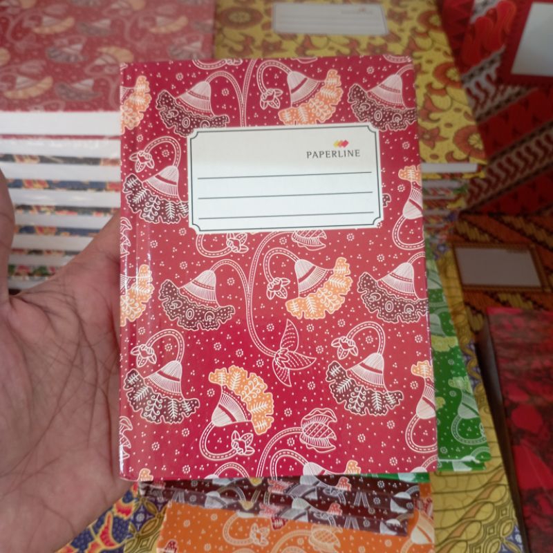 

BUKU TULIS KECIL HARD COVER A6 ISI 100 LEMBAR