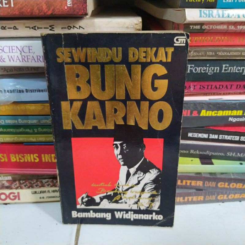 sewindu dekat bung Karno