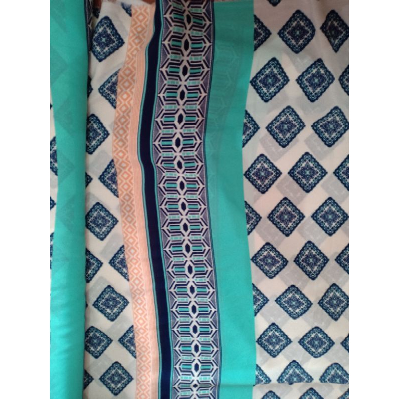 KAIN CERUTI TEBAL MOTIF KOTAK KOTAK DASAR KREM MUDA (REQ PANJANG 50 CM = Rp 12.500)