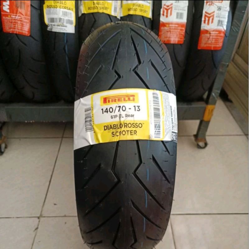 Pirelli Diablo Rosso Scooter 140/70 Ring 13 Tubeless