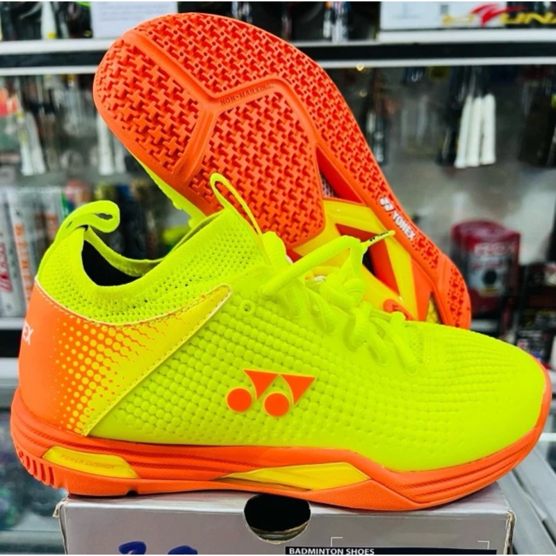 Sepatu Badminton Yonex Eclipsion Z2 Wide