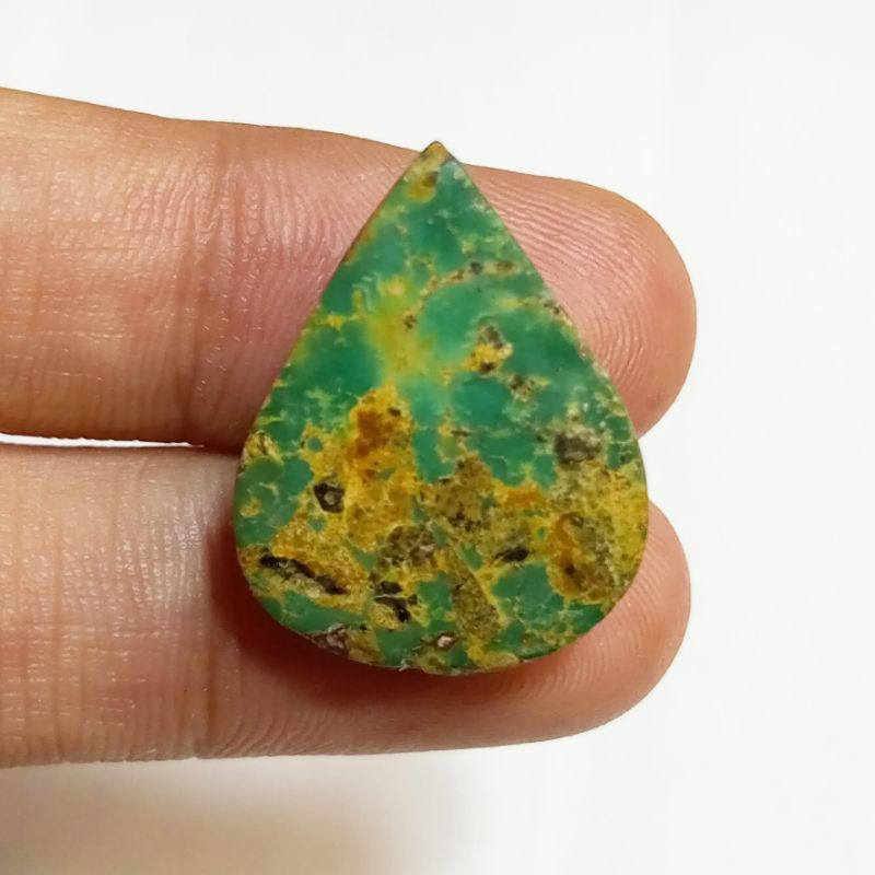 Batu Pirus Persia Hijau Serat Emas Tetes Air