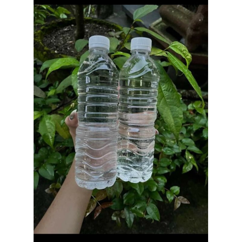 

AIR MINERAL DARI PULAU DEWATA BALI KHAS ASLI BALI PAKER USAHA 24 BOTOL UKURAN 600 ML KADAR ACL 45%