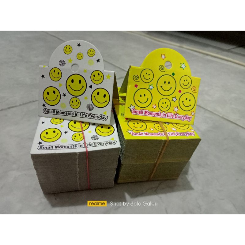 

hangtag / tag accessories desain motif Minion isi 144pcs