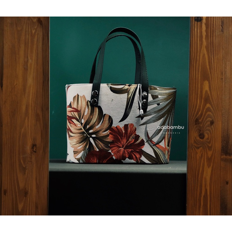 Tas bambu/tas besek/tas hampers/tas hadiah/besek bambu