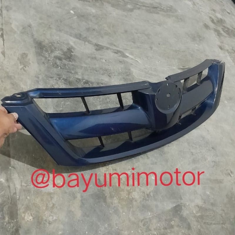 Grill toyota kijang innova 2005-2007 BIRU ORIGINAL