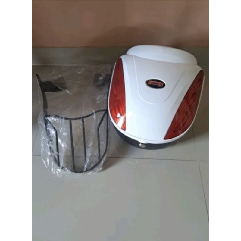 box belakang KMI 201 putih dengan bracket motor