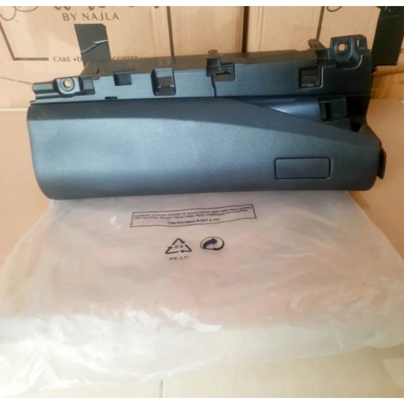 laci dashboard Toyota Innova reborn