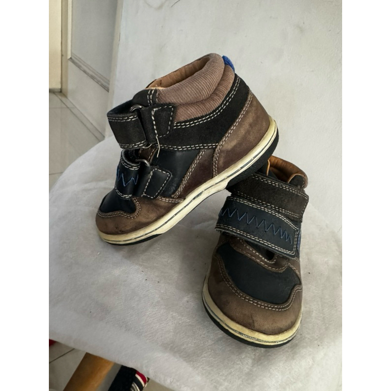 sepatu anak geox