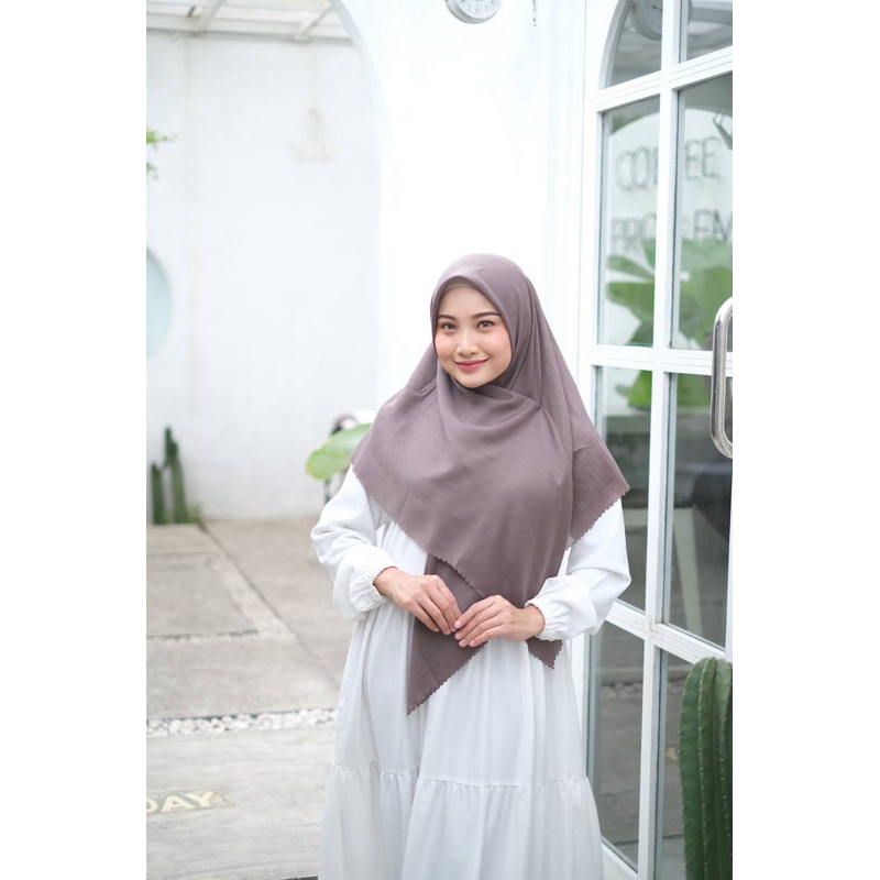 Paris Premium syar'i / paris jumbo / hijab paris murah /segiempat paris