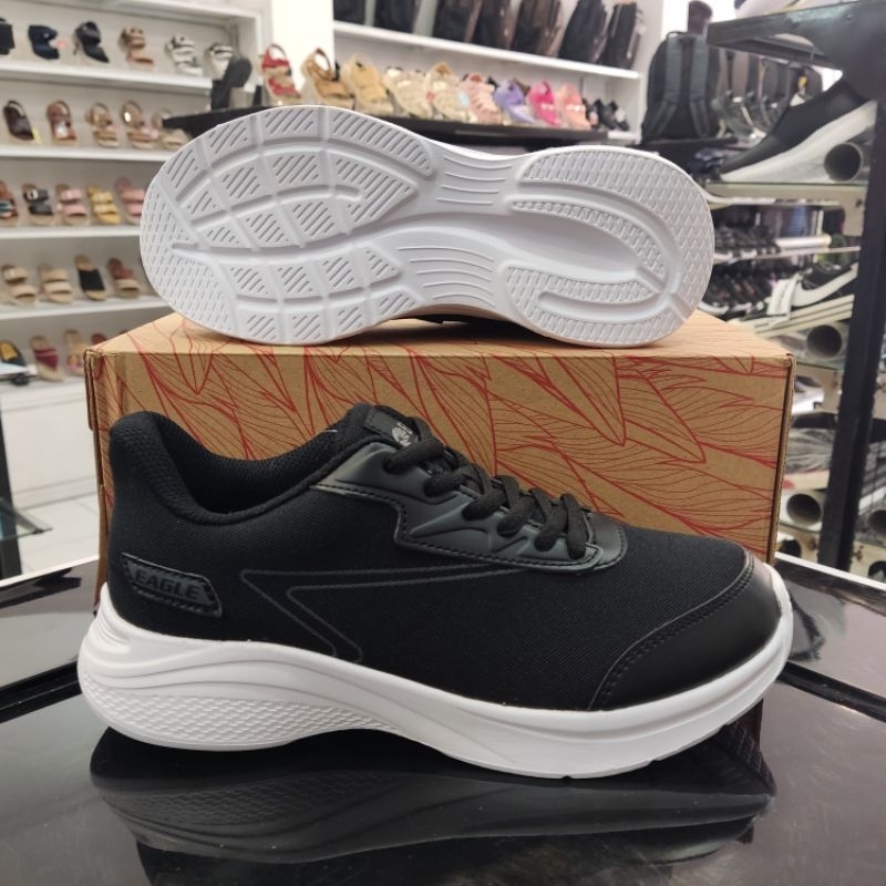 Sepatu Lifestyle Sneakers EAGLE | Vista | Hitam Putih