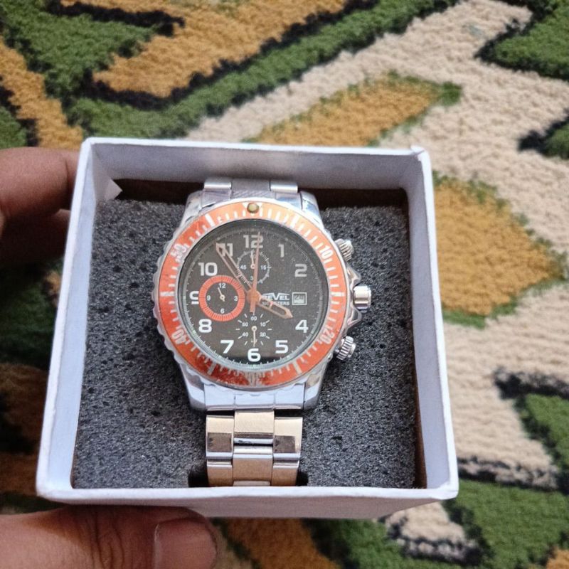 Jam tangan original Revel Chronograph preloved second bekas