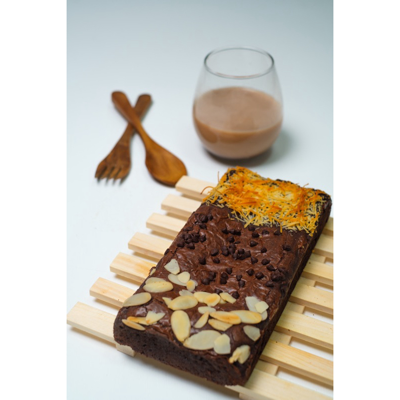 

Hiika Kitchen | Fudgy Brownies Triple | 500gr