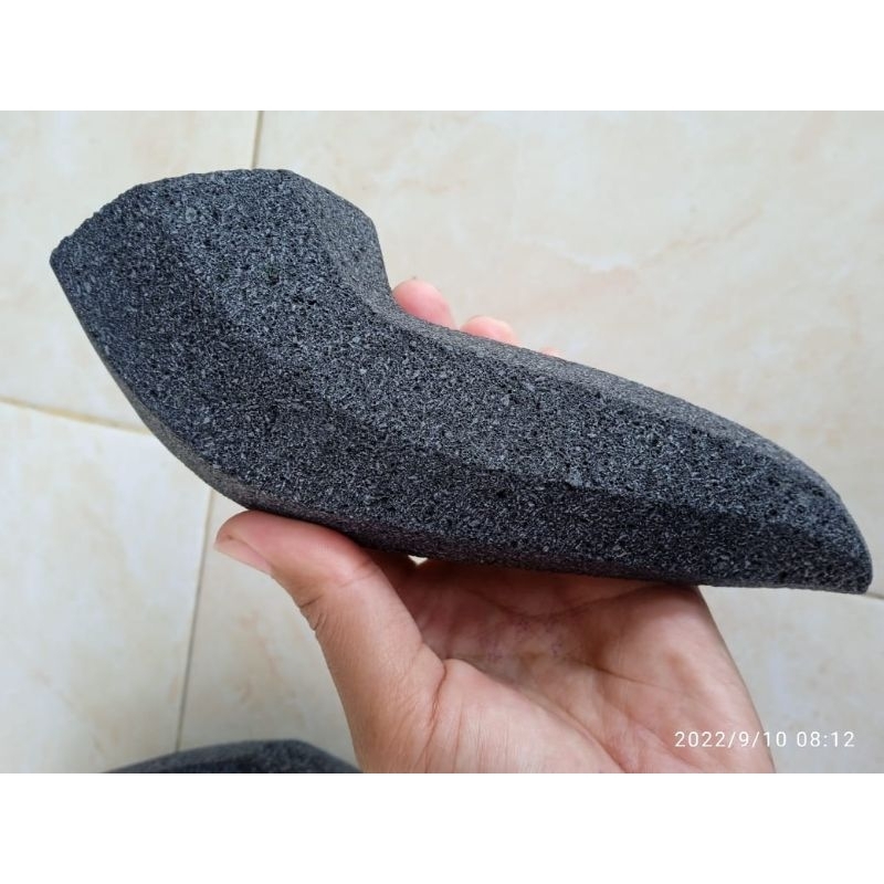 ulekan/munthu batu merapi