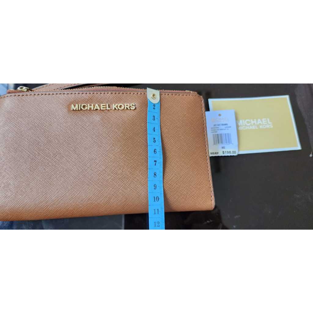 MK Jet set Travel double Zip wrislet wallet signature size 19 x 11 cm